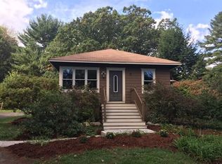 20 Rockland Heights Rd, Northampton, MA 01060