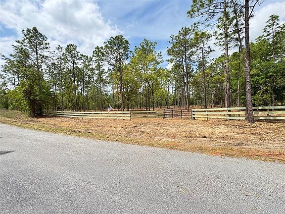2nd image of SW Deerpark Heights Rd #13