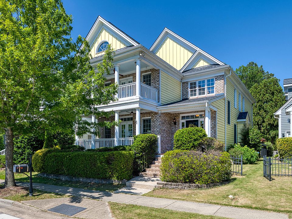 1st image of 517 Commons Walk Cir