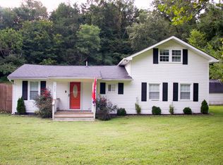 1725 W Brushy Valley Dr, Powell, TN 37849