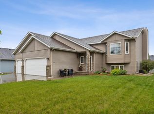 145 17th Ave W, West Fargo, ND