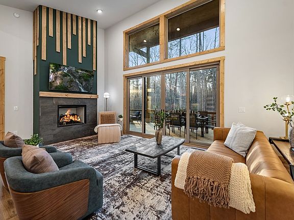 2nd image of 122 Cohutta Overlook