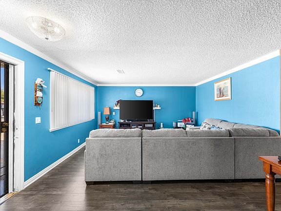 5th image of 1118 E Avenue J10