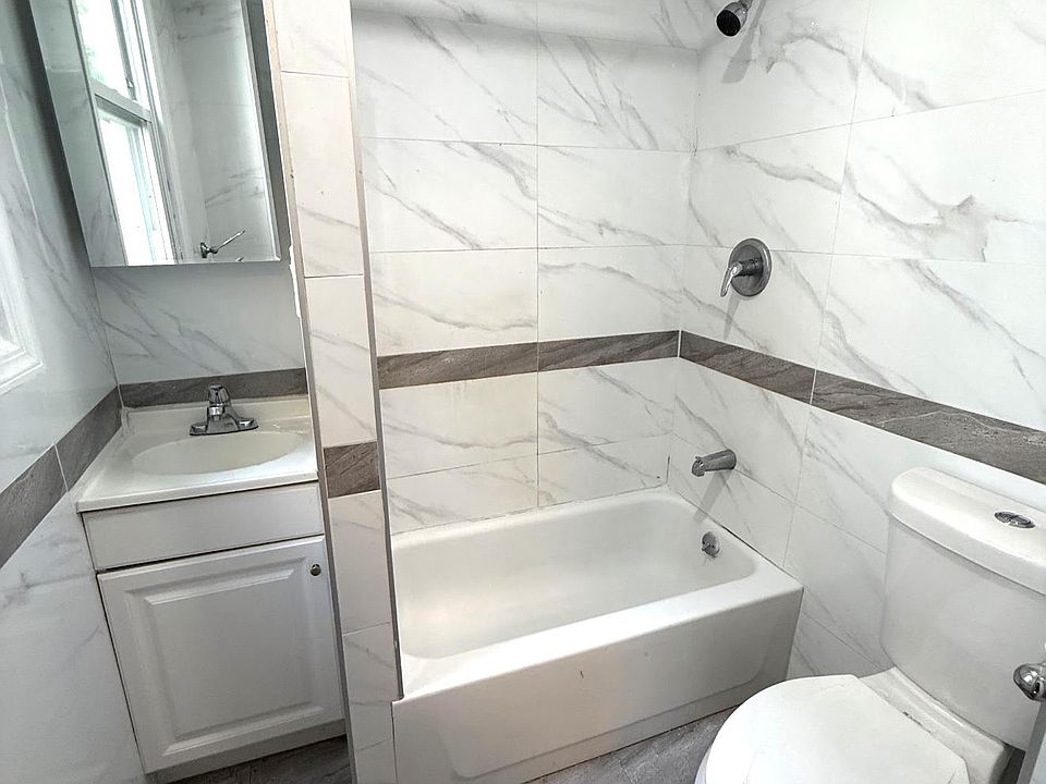 2nd image of 106 Sunset Ave APT 2
