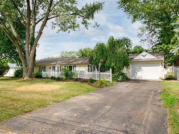 2nd image of 7346 McArthur Dr