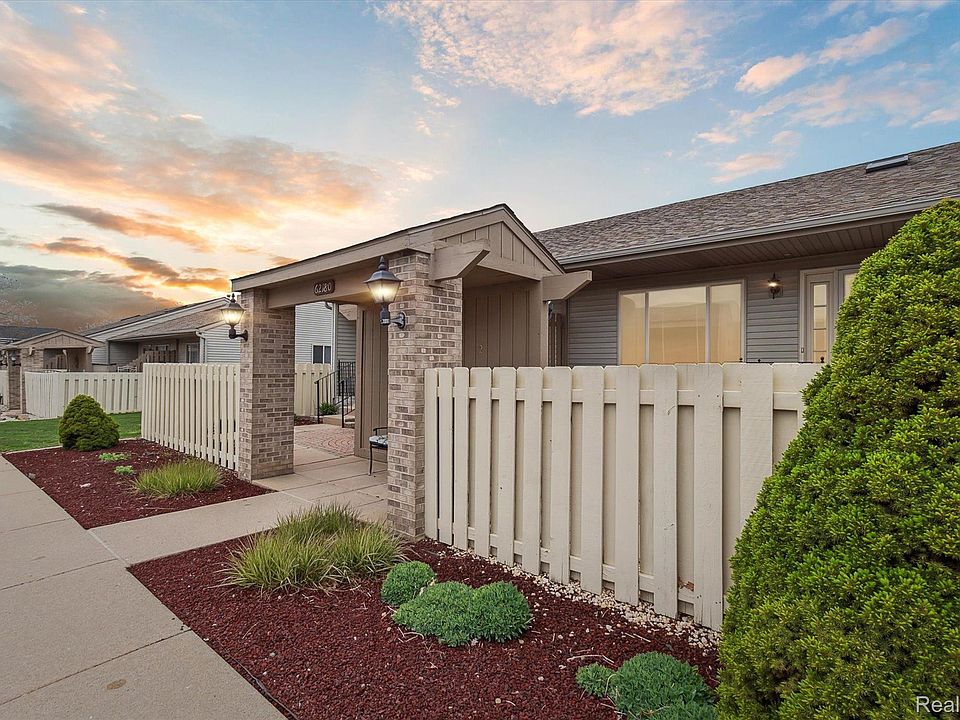 1st image of 62180 Arlington Cir Unit 2