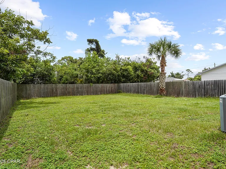1815 Foster Ave — Photo 44