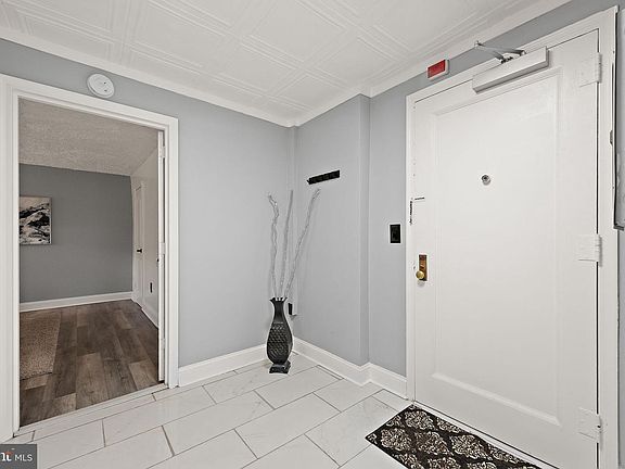 2nd image of 1305 N Broom St APT 1