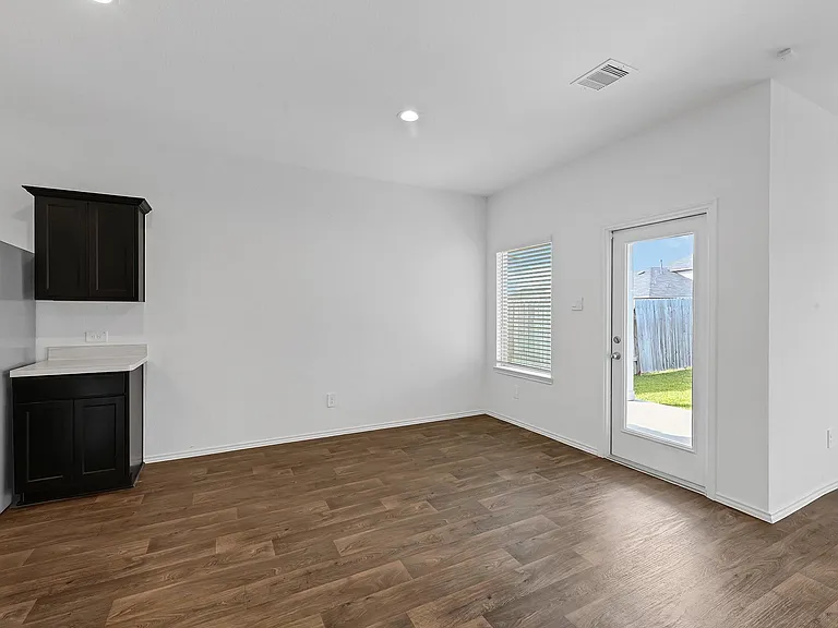 21503 Flowering Garden Ln — Photo 11