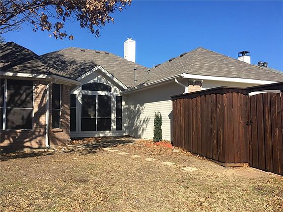 3rd image of 9905 Belfort Dr