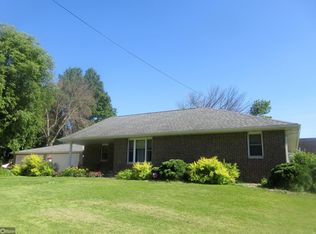 602 S Main St, New Sharon, IA 50207