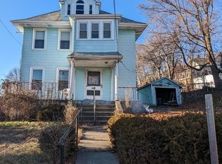 34 Hawthorne St, Watertown, MA 02472