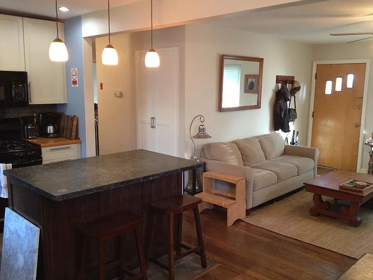 1222 Maplewood Ave — Photo 6