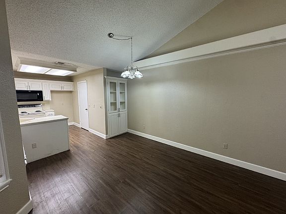 3rd image of 6804 Frankford Ave