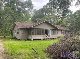 37405 Walker Rd N, Walker, LA 70785