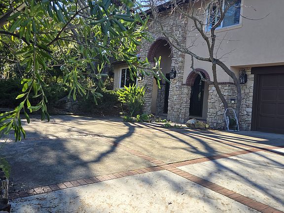 3rd image of 6635 Leyland Park Dr