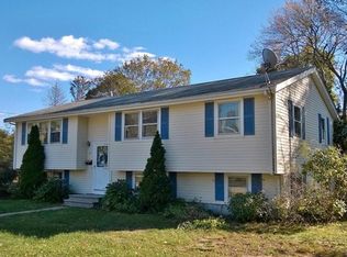 27 Arch St, Abington, MA 02351