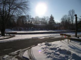 72 Grandview Ave, North Caldwell, NJ 07006