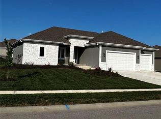 1109 SW Conch Cir, Blue Springs, MO 64064