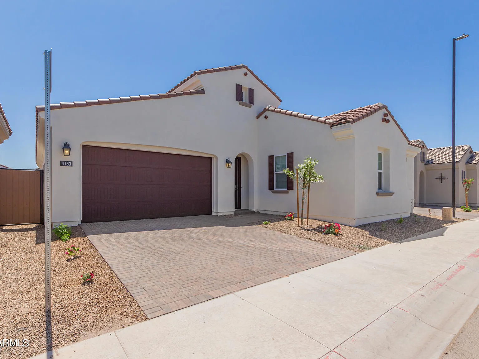3 bed, 2.5 bath, 2272 sqft, $2,950 — Photo 2