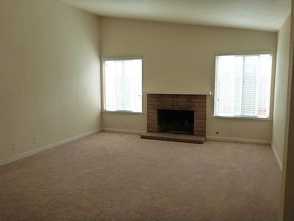 190 Richard Ct