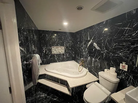 Rented by JB Mac Real Estate Inc. | media 6