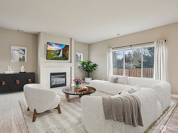 3rd image of 6322 Victoria Avenue SE