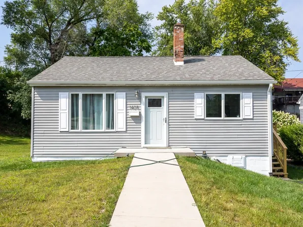 1425 Adair St, Dubuque, IA 52001