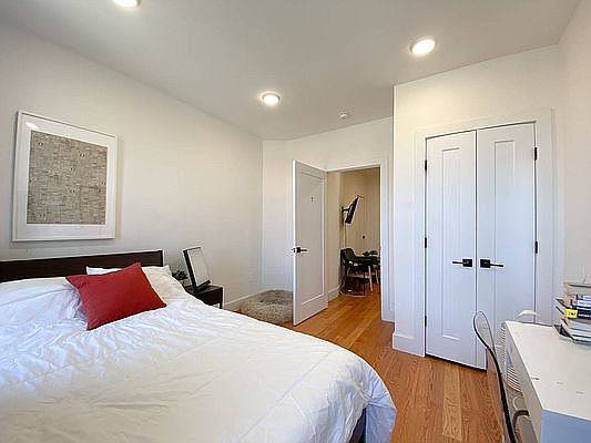 5th image of 350 Lenox Ave #4SC