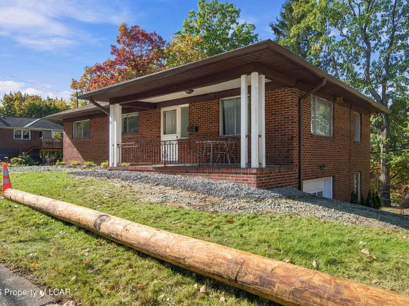 18 Conroy St, Scranton, PA 18505