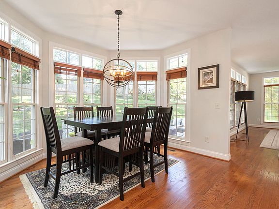 3rd image of 11629 Forest Hill Ct