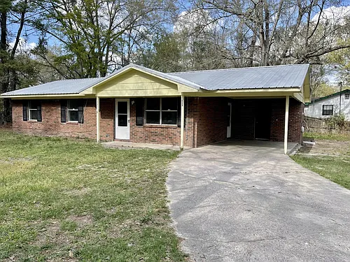 115 Hardwick Rd Photo 1 115 Hardwick Rd Photo 1