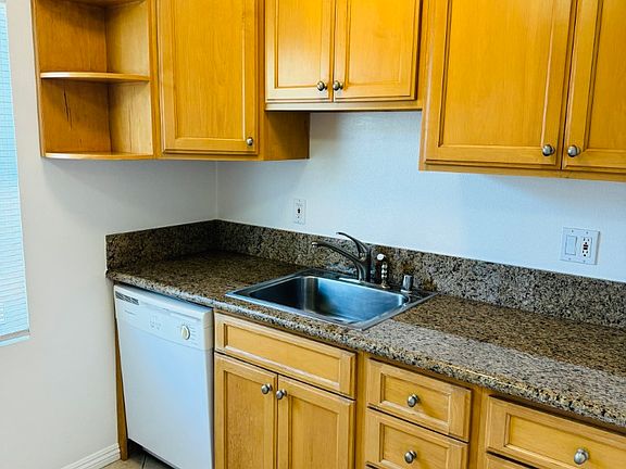 3rd image of 262 Corona Ave #3