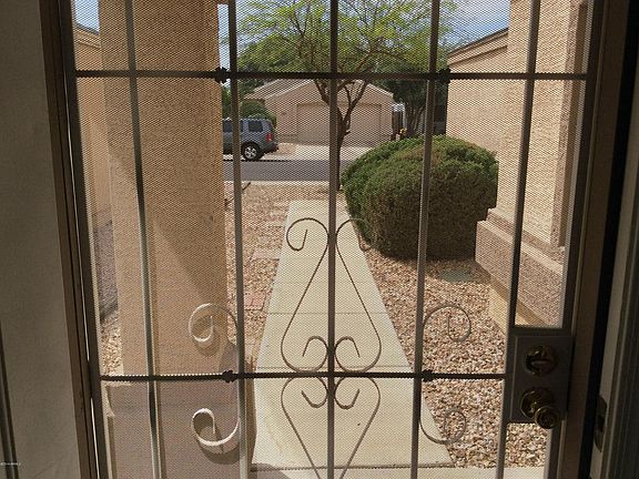 3rd image of 2862 W Muriel Dr