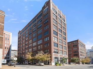 1627 Locust St APT 402, Saint Louis, MO