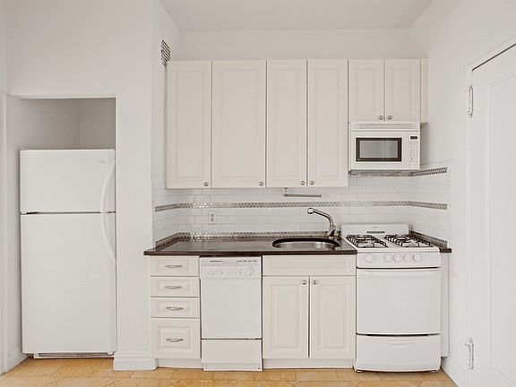 5th image of 172 E 91st St APT 3C