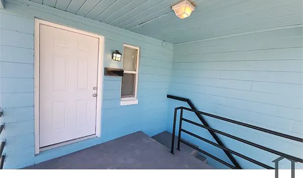 1033 Franklin St — Photo 10