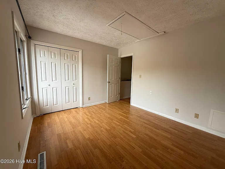 940 Linden Rd #10 — Photo 13