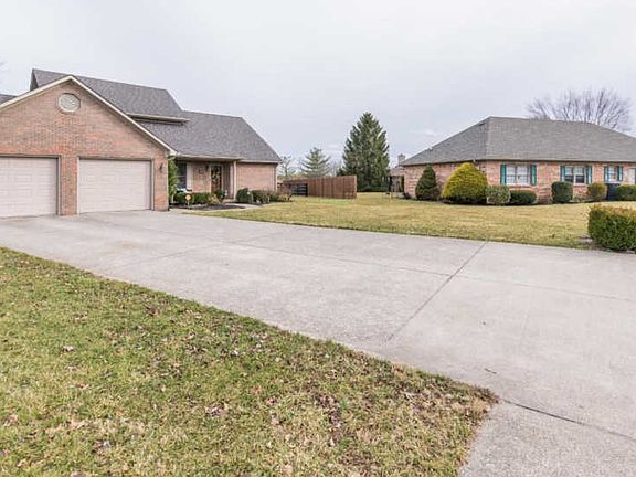 5th image of 1302 Parkview Ct