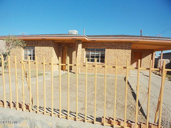 2nd image of 504 Barcelona Dr