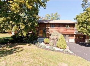 6 Pine Dr, Thiells, NY 10984