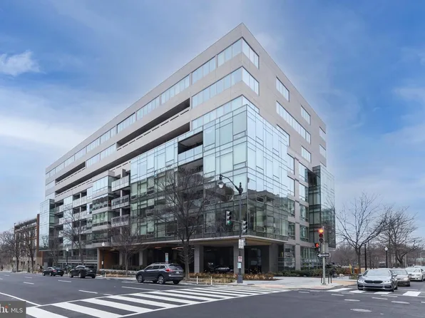 2501 M St NW #306, Washington, DC 20037