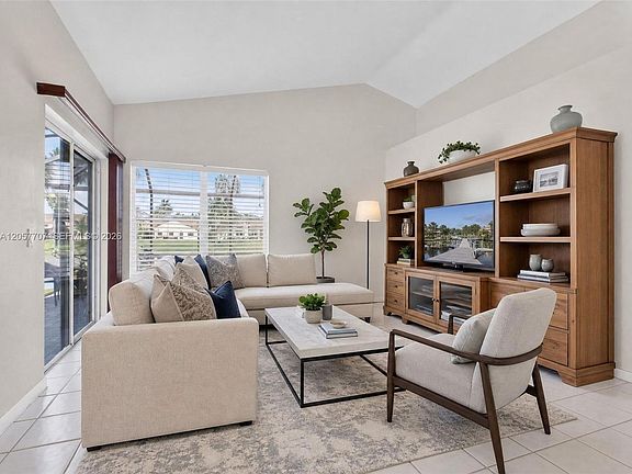 3rd image of 9313 Arborwood Cir