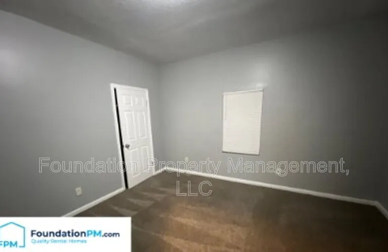 735 Roanoke Ave — Photo 10