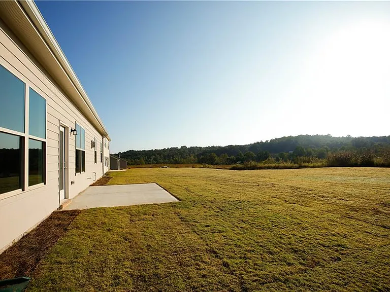 452 Hellen Valley Dr — Photo 34