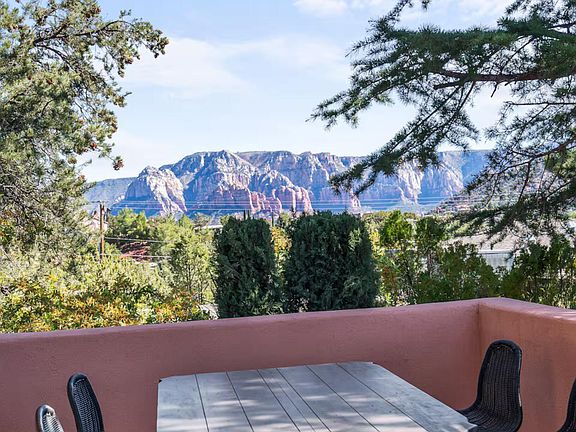 5th image of 25 Pony Soldier Road