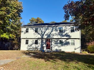 32-34 Blackberry Ln, Dennis, MA 02638