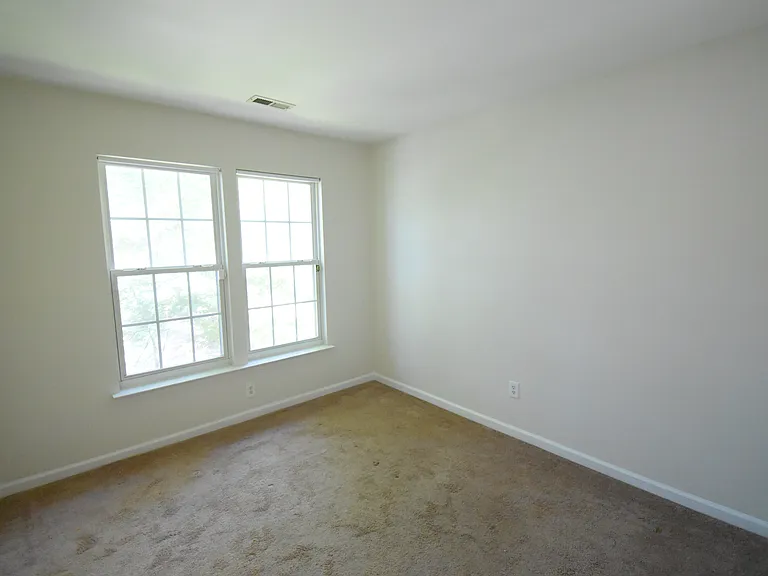 3704 Wind Ridge Pl — Photo 33
