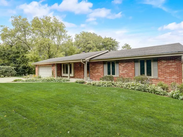 10290 West Edgerton AVENUE, Hales Corners, WI 53130