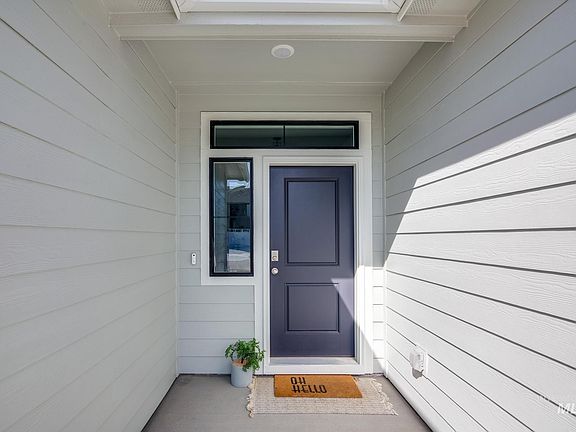 2nd image of 8888 W Eminence Dr